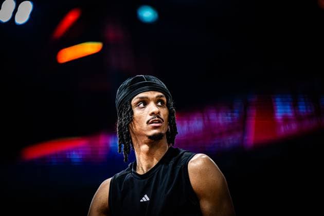 1. Basketball Bundesliga, easyCredit BBL, Saison 2025 2026, Herren, Hauptrunde, 5. Spieltag, 25.10.2025, RASTA Vechta - Telekom Baskets Bonn Alonzo Verge ( 11 - RASTA Vechta) vor der Partie Vechta RASTA Dome Niedersachsen Deutschland