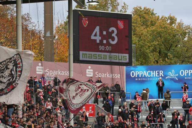 Mit 4-3 besiegt der FC Energie Cottbus den TSV Havelse Fussball 3. Liga 2025 2026 FC Energie Cottbus - TSV Havelse