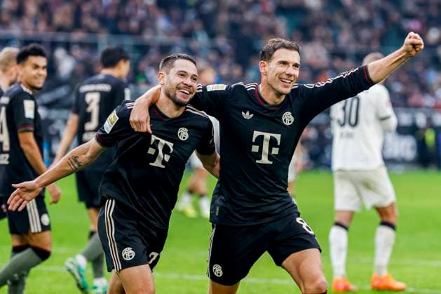 RaphaÃ«l Guerreiro of FC Bayern München celebrates with Leon Goretzka of FC Bayern München after scoring his teams second goal Borussia Mönchengladbach v FC Bayern München, Bundesliga, Borussia Mönchengladbach v FC Bayern München, Stadion im Borussia-Park, October 25, 2025, Mönchengladbach, Germany.