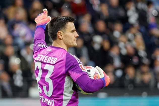 Michael Zetterer (Eintracht Frankfurt, 23) , Deutschland, Fussball, 1. Bundesliga, 8.Spieltag, 2025 2026, Eintracht Frankfurt vs. FC St. Pauli, 25.10.2025, Deutsche-Bank-Park, Frankfurt am Main, Deutschland Frankfurt am Main Deutsche-Bank-Park Hessen Deutschland Copyright: xGrantxHubbsx