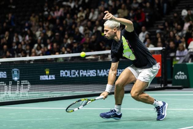 Rolex Paris Masters 2025 Carlos Alcaraz participates in a training session before the Paris ATP, Tennis Herren Masters 1000 tennis tournament at the Paris La Defense Arena in Nanterre, on the outskirts of Paris, in Paris, France, on October 25, 2025. Paris France  Copyright: xIbrahimxEzzatx originalFilename:ezzat-notitle251025_npYsd.jpg