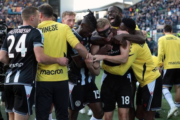 Udinese™s Adam Buksa celebrates after scoring the 3-1 goal for his team during the Serie A soccer match between Udinese and Lecce at the Bluenergy Stadium in Udine, north east Italy - Saturday, October 25,2026 - soccer  Copyright: xAndreaxBressanutti LaPressex
