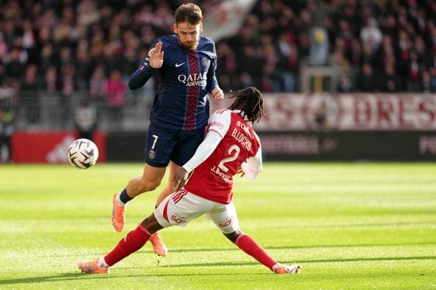 Stade Brestois 29 v Paris Saint-Germain FC - Ligue 1 McDonald s 2025 2026 07 Khvicha KVARATSKHELIA (psg) during the Ligue 1 McDonald s match between Brest and Paris at Stade Francis Le Ble on October 25, 2025 in Brest, France. Brest France  Copyright: xFEPx 776348173