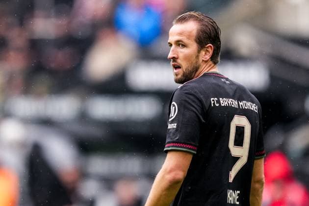 MOENCHENGLADBACH, GERMANY - OCTOBER 25: Harry Kane of Bayern Munchen looks on during the Bundesliga match between Borussia M+?nchengladbach and FC Bayern M++nchen at Borussia-Park on October 25, 2025 in Moenchengladbach, Germany. (Photo by Rene Nijhuis) SPO  Copyright: xRenexNijhuis