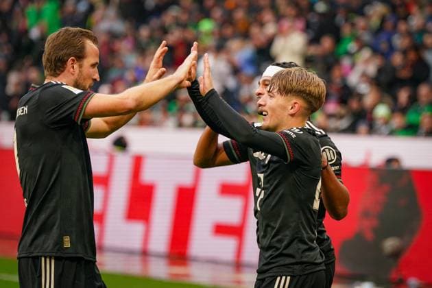 Deutschland: Fussball Bundesliga 2025 26, 8. Spieltag - Borussia Mönchengladbach vs FC Bayern München - Borussia-Park (Mönchengladbach): Tor und Torjubel zum 0:3 durch Lennart Karl (Bayern 42) Freude, Emotionen, Jubel Mönchengladbach Nordrhein-Westfalen Deutschland Copyright: xJOERANxSTEINSIEKx