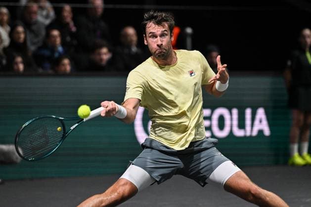 Rolex Paris Masters 2025 qualifications in Paris FA Quentin Halys competes during the Rolex Paris Masters 2025 qualifications at the Paris La Defense Arena in Paris, on October 25, 2025. Photo by Firas Abdullah ABACAPRESS.COM Paris Ile-de-France France  Copyright: xAbdullahxFiras ABACAx