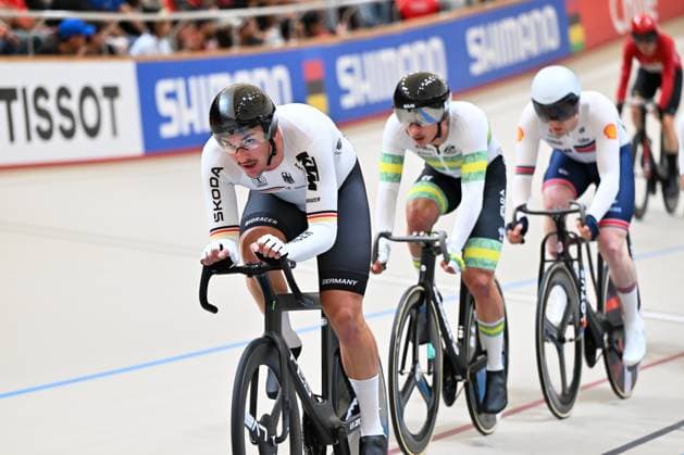 2025 Tissot UCI Track World Championships Picture by Simon Wilkinson SWpix.com - 25 10 2025 - Cycling - 2025 Tissot UCI Track World Championships - Velodromo PenalolÃ n, Santiago, Chile - Men™s Omnium - Scratch Race - Moritz Augenstein (Germany) Copyright: x xSWpix.comx(t axPhotographyxHubxLtd)xSimonxWilkinson SWpix.comx SWP-3030-11415