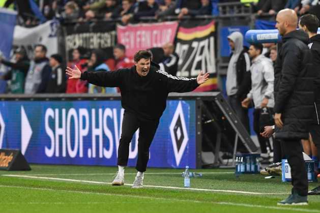 GER; 1. FBL,, Hamburger SV vs VfL Wolfsburg 25.10.2025, Volksparkstadion, Hamburg, GER; 1. FBL, Hamburger SV vs VfL Wolfsburg im Bild Trainer Merlin Polzin (Hamburg) regt sich auf