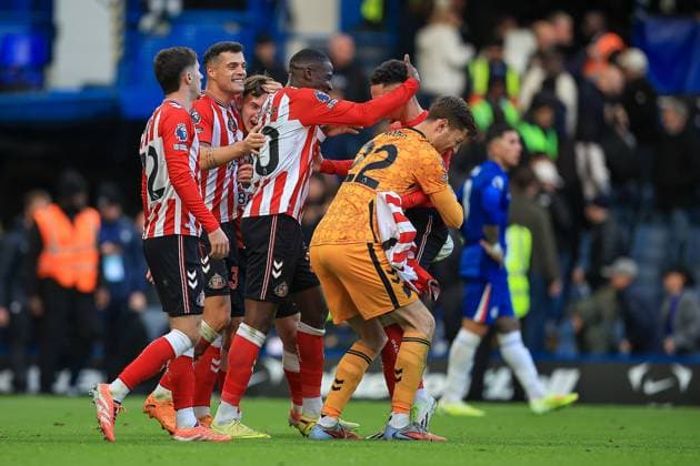 Chelsea v Sunderland Premier League 25 10 2025. Sunderland CELEBRATION at full time as they win 1-2 during the Premier League match between Chelsea and Sunderland at Stamford Bridge, London, England on 25 October 2025. London Stamford Bridge Greater London England Editorial use only DataCo restrictions apply See www.football-dataco.com , Copyright: xChrisxFoxwellx PSI-23106-0091