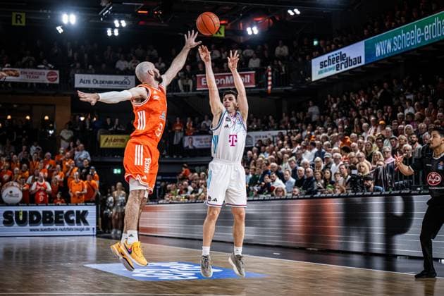 1. Basketball Bundesliga, easyCredit BBL, Saison 2025 2026, Herren, Hauptrunde, 5. Spieltag, 25.10.2025, RASTA Vechta - Telekom Baskets Bonn Grayson Murphy ( 7 - Telekom Baskets Bonn) beim Jumpshot Vechta RASTA Dome Niedersachsen Deutschland