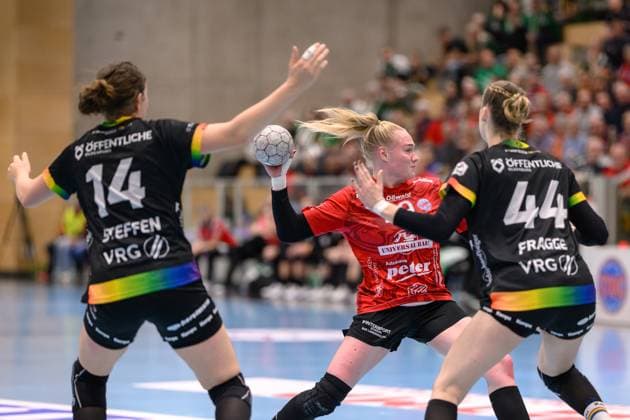 Marie, Steffen (Kreislaeufer, VfL Oldenburg, 14), Johanna, Reichert (Rueckraum, Thueringer HC, 29), Lisa-Marie, Fragge (Rueckraum Links, VfL Oldenburg, 44) GER, Thueringen, Thueringer HC gegen VfL Oldenburg, Alsco Handball Bundesliga Frauen, 1. Handballbundesliga Frauen, Handball, 6.Spieltag, Saison 2025 2026, 18.00 Uhr, 25.10.2025 GER, Thueringen, Thueringer HC gegen VfL Oldenburg, Alsco Handball Bundesliga Frauen, 1. Handballbundesliga Frauen, Handball, 6.Spieltag, Saison 2025 2026, 18.00 Uhr, 25.10.2025 Bad Langensalza Copyright: xEibner-Pressefoto MartinxHerbstx EP_MHT