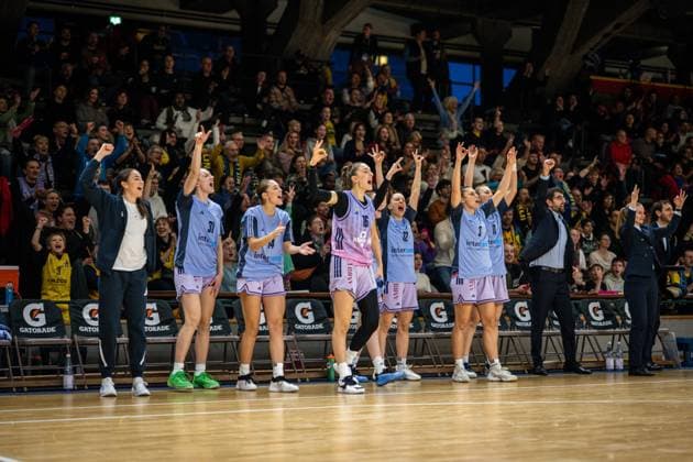 Basketball Berlin 25.10.2025 Saison 2025 2026 Toyota DBBL 1. Bundesliga Frauen, Damen Alba Berlin - SYNTAINICS MBC Jubel Alba