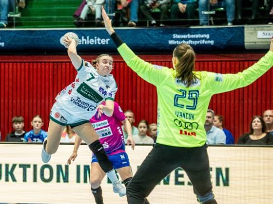 Lea Watzl (Frisch Auf Frauen, 07) von aussen, Union Neckarsulm vs. Frisch Auf Goeppingen, Handball, 1. Bundesliga, Spielzeit 2025 2026, 25.10.2025 Sport-Union Neckarsulm vs. Frisch Auf Goeppingen, Handball, 1. Bundesliga, Spielzeit 2025 2026, 25.10.2025 Neckarsulm Copyright: xEibner-Pressefoto MichaelxSchmidx EP_MST