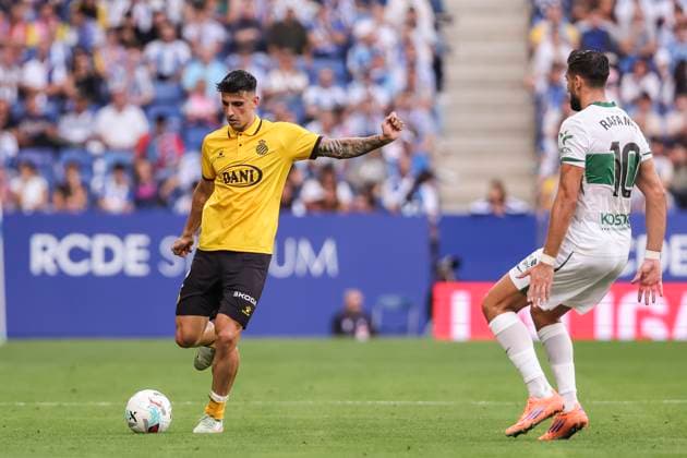 October 25, 2025, Cornella, Barcelona, SPAIN: Ruben Sanchez of RCD Espanyol in action during the Spanish league, La Liga EA Sports, football match played between RCD Espanyol and Elche CF at RCDE Stadium on October 25, 2025 in Cornella, Barcelona, Spain. Cornella SPAIN - ZUMAa181 20251025_zaa_a181_163 Copyright: xJavierxBorregox