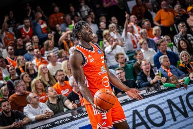 1. Basketball Bundesliga, easyCredit BBL, Saison 2025 2026, Herren, Hauptrunde, 5. Spieltag, 25.10.2025, RASTA Vechta - Telekom Baskets Bonn Malcolm Dandridge ( 23 - RASTA Vechta) während der Partie Vechta RASTA Dome Niedersachsen Deutschland