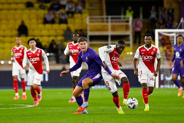 FOOTBALL : AS Monaco VS Toulouse FC - Ligue 1 McDonald s - 25 10 2025 Charlie Cresswell (TFC) Folarin Balogun (ASM) - Ligue 1 McDonald s match between AS Monaco and Toulouse FC on October 25, 2025 at the Louis II Stadium in Monaco. MonacoMonaco  Copyright: xWilliamxCannarellax