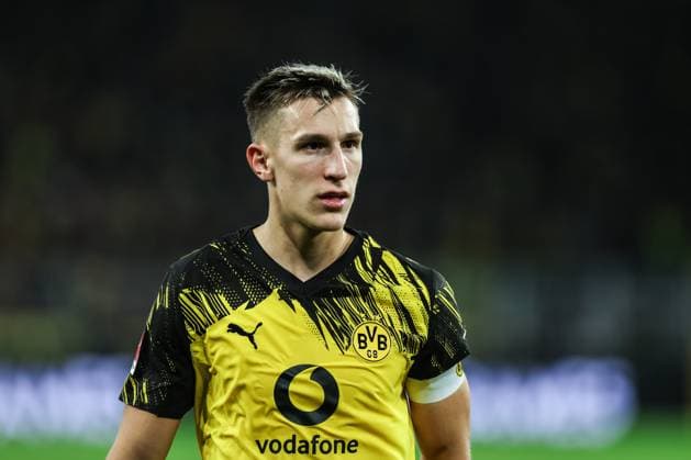 Fussball, Bundesliga Saison 2025 2026 8. Spieltag Borussia Dortmund - 1.FC Köln 25.10.2025, SIGNAL IDUNA PARK Nico Schlotterbeck (Borussia Dortmund, 4) Dortmund SIGNAL IDUNA PARK Nordrhein-Westfalen Deutschland