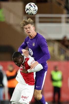 AS Monaco FC v Toulouse FC - Ligue 1 McDonald s 2025 2026 Folarin Balogun of AS Monaco and Charlie Cresswell of Toulouse challenge during the Ligue 1 McDonald s match between Monaco FC and Toulouse at Stade Louis II on October 25, 2025 in Monaco, Monaco. Monaco Stade Louis II Monaco Monaco Copyright: xNealxSimpson Sportsphoto APLx 14139607