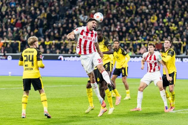 1. Fussball Bundesliga: Borussia Dortmund vs. 1. FC Koeln, 25.10.2025 DORTMUND, GERMANY - OCTOBER 25: Cenk Oezkacar (Özkacar, Ozkacar, 1. FC Koeln, 39) fights for the ball against Serhou Guirassy (Borussia Dortmund, 9) during the Bundesliga match between Borussia Dortmund vs. 1. FC Koeln at Signal Iduna Park on matchday 8 of the 1. Fussball Bundesliga on October 25, 2025 in Dortmund, Germany. DFL REGULATIONS PROHIBIT ANY USE OF PHOTOGRAPHS AS IMAGE SEQUENCES AND OR QUASI-VIDEO. Copyright: xBEAUTIFULxSPORTS Wunderlx