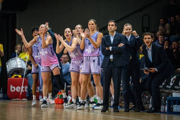 Basketball Berlin 25.10.2025 Saison 2025 2026 Toyota DBBL 1. Bundesliga Frauen, Damen Alba Berlin - SYNTAINICS MBC Jubel Alba