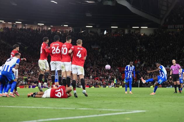 Football - Premier League - Manchester United, ManU v Brighton & Hove Albion 25th October 2025 - Premier League - Manchester United v Brighton & Hove Albion - Danny Welbeck of Brighton & Hove Albion scores their 1st goal - Photo: Simon Stacpoole Offside. Manchester UK Copyright: xSimonxStacpoolexOffside