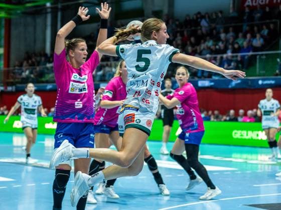 Ann Kynast (Frisch Auf Frauen, 05) kommt frei zum Wurf, Union Neckarsulm vs. Frisch Auf Goeppingen, Handball, 1. Bundesliga, Spielzeit 2025 2026, 25.10.2025 Sport-Union Neckarsulm vs. Frisch Auf Goeppingen, Handball, 1. Bundesliga, Spielzeit 2025 2026, 25.10.2025 Neckarsulm Copyright: xEibner-Pressefoto MichaelxSchmidx EP_MST