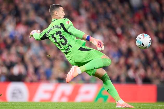 October 25, 2025, Bilbao, Vizcaya, SPAIN: David Soria of Getafe CF in action during the LaLiga EA Sports match between Athletic Club and Getafe CF at San Mames on October 25, 2025, in Bilbao, Spain. Bilbao SPAIN - ZUMAa181 20251025_zaa_a181_242 Copyright: xRicardoxLarreinax