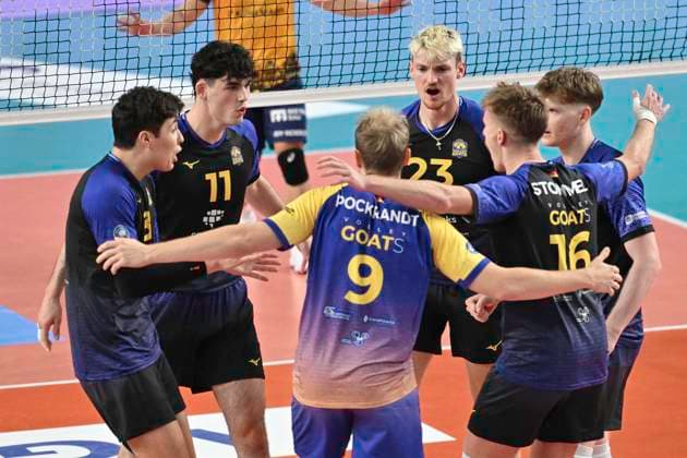 GER; 1.VBL, SVG Lueneburg vs cerebricks VOLLEY GOATS Mitteldt. 25.10.2025, LKH Arena, Lueneburg, GER; 1. VBL, SVG Lueneburg vs cerebricks VOLLEY GOATS Mitteldeutschland im Bild die Mannschaft aus Mitteldeutschland jubelt