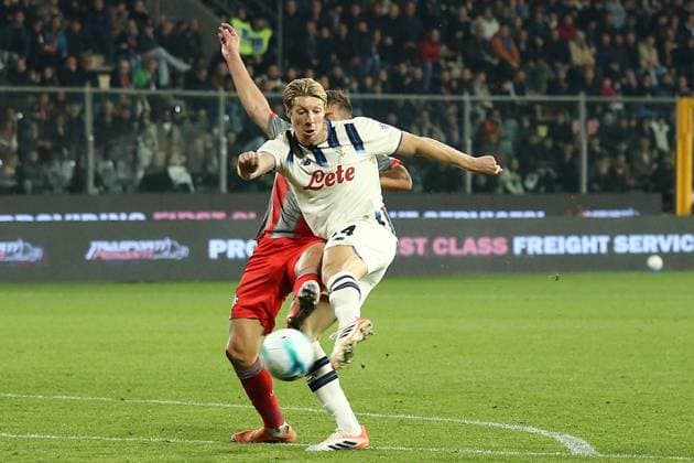 Atalanta Marco Brescianini Goal. 0-1 during the Serie A soccer match between Cremonese and Atalanta at the Giovanni Zini in Cremona, north west Italy - Sabato, Ottobre 25, 2025. - Soccer .  Copyright: xAlbertoxMariani LaPressex