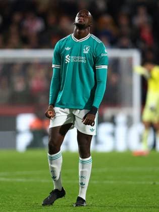 London, England, 25th October 2025. Ibrahima KonatÃ of Liverpool looks dejected during the Brentford vs Liverpool Premier League match at Gtech Community Stadium, London. Picture credit should read: Paul Terry Sportimage EDITORIAL USE ONLY. No use with unauthorised audio, video, data, fixture lists, club league logos or live services. Online in-match use limited to 120 images, no video emulation. No use in betting, games or single club league player publications. SPI_027_PT_Brentford_Liverrpool SPI-4238-0028