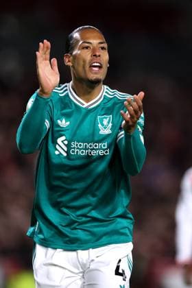 Brentford v Liverpool 25 October 2025 Brentford - Premier League Football - Brentford FC v Liverpool FC - Virgil van Dijk of Liverpool - (Photo by Mark Leech). Brentford Greater London UK Copyright: xMarkxLeechxOffside