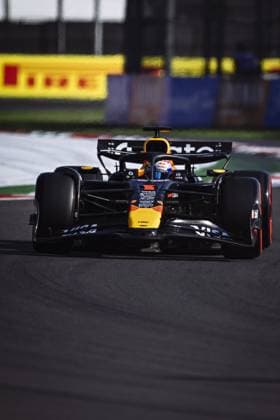 Max Verstappen driving Red Bull Racing RB21 during qualifying ahead of the F1 Grand Prix of Mexico at Autodromo Hermanos Rodriguez on October 25, 2025 in Mexico City, Mexico. Copyright: xRichardxCallis SPPx Sportspressphoto_SPR51454