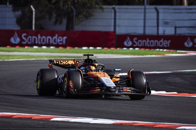 Oscar Piastri driving McLaren MCL39 during qualifying ahead of the F1 Grand Prix of Mexico at Autodromo Hermanos Rodriguez on October 25, 2025 in Mexico City, Mexico. Copyright: xRichardxCallis SPPx Sportspressphoto_SPR51549