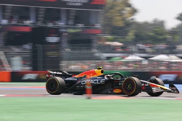 (251026) -- MEXICO CITY, Oct. 26, 2025 -- Red Bull s Japanese driver Tsunoda Yuki competes during the practice session of the 2025 Formula One Mexico City Grand Prix at the Hermanos Rodriguez Circuit in Mexico City, Mexico, Oct. 25, 2025. ) (SP)MEXICO-MEXICO CITY-F1-GRAND PRIX-PRACTICE SESSIONS LixMengxin 
