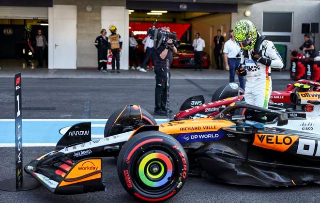 (251026) -- MEXICO CITY, Oct. 26, 2025 -- McLaren s British driver Lando Norris gets off after the qualifying session of the 2025 Formula One Mexico City Grand Prix at the Hermanos Rodriguez Circuit in Mexico City, Mexico, Oct. 25, 2025. (Photo by Song Haiyuan Xinhua) (SP)MEXICO-MEXICO CITY-F1-GRAND PRIX-QUALIFYING SESSION LixMengxintonglian 