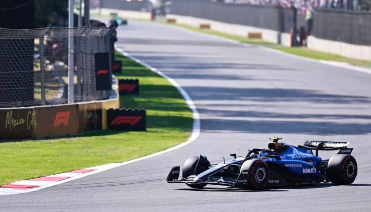 (251026) -- MEXICO CITY, Oct. 26, 2025 -- Williams Spanish driver Carlos Sainz competes during the qualifying session of the 2025 Formula One Mexico City Grand Prix at the Hermanos Rodriguez Circuit in Mexico City, Mexico, Oct. 25, 2025. ) (SP)MEXICO-MEXICO CITY-F1-GRAND PRIX-QUALIFYING SESSION LixMengxin 