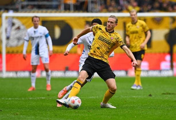 Vinko Sapina (Dresden), 25.10.2025, Fussball, GER, Saison 2025 2026, 2. Bundesliga, Zweite Liga, 10. Spieltag, Rudolf-Harbig-Stadion Dresden, SG Dynamo Dresden - SC Paderborn 07, DFB AND DFL REGULATIONS PROHIBIT ANY USE OF PHOTOGRAPHS as IMAGE SEQUENCES and or QUASI-VIDEO,