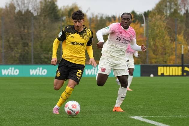 Sonntag, 26.10.2025 Saison 2025 2026 10. Spieltag U19 DFB Nachwuchsliga im BVB Fußballpark Hohenbuschei, Dortmund, Germany. BV Borussia Dortmund U19 - SV Bayer 04 Leverkusen U19. Ahmad Najdi (BVB)