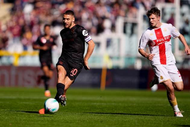 TorinoÕs Nikola Vlasic during the Serie A soccer match between Torino Fc and Genoa at the Stadio Olimpico Grande Torino in Turin, north west Italy - October 26, 2025. - Soccer  Copyright: xFabioxFerrari LaPressex