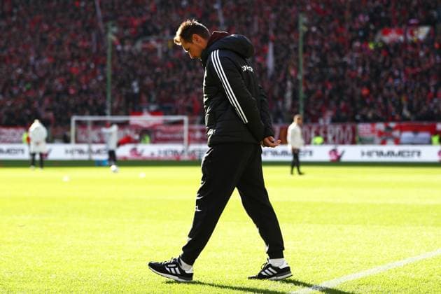 26.10.2025, xmohx, Fussball 2.Bundesliga, 1.FC Kaiserslautern - 1.FC Nürnberg v.l. Trainer Miroslav Klose (1.FC Nuernberg) (DFL DFB REGULATIONS PROHIBIT ANY USE OF PHOTOGRAPHS as IMAGE SEQUENCES and or QUASI-VIDEO) Kaiserslautern *** 26 10 2025, xmohx, Fußball 2 Bundesliga, 1 FC Kaiserslautern 1 FC Nürnberg v l Trainer Miroslav Klose 1 FC Nuernberg DFL DFB REGULATIONS PROHIBIT ANY USE OF PHOTOGRAPHS as IMAGE SEQUENCES and or QUASI VIDEO Kaiserslautern