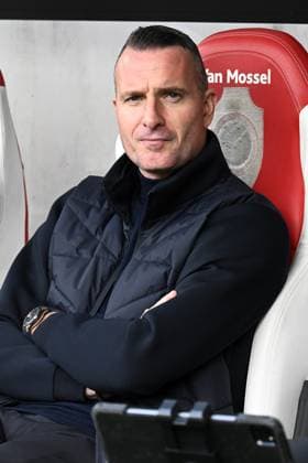 Club s head coach Nicky Hayen pictured before a soccer match between Royal Antwerp FC and Club Brugge, Sunday 26 October 2025 in Antwerp, on day 12 of the 2025-2026 Jupiler Pro League first division of the Belgian championship. MAARTENxSTRAETEMANS  x138002579x