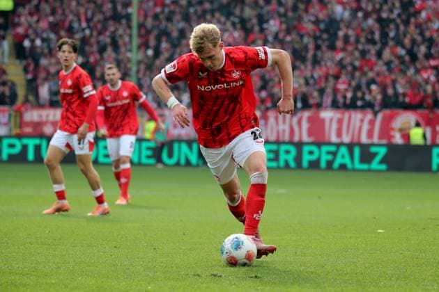 26.10.2025, xmohx, Fussball 2.Bundesliga, 1.FC Kaiserslautern - 1.FC Nürnberg v.l. Mika Haas (1. FC Kaiserslautern) (DFL DFB REGULATIONS PROHIBIT ANY USE OF PHOTOGRAPHS as IMAGE SEQUENCES and or QUASI-VIDEO) Kaiserslautern