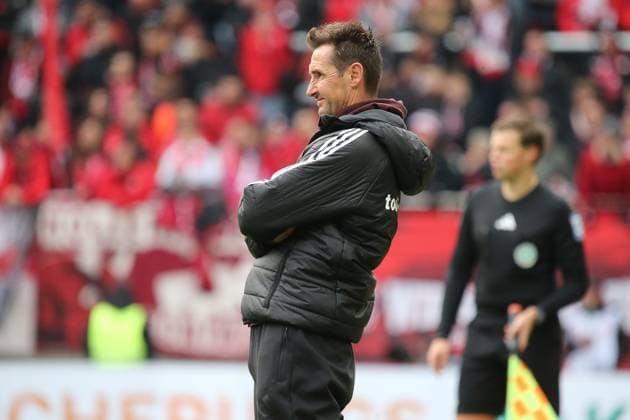26.10.2025, xmohx, Fussball 2.Bundesliga, 1.FC Kaiserslautern - 1.FC Nürnberg v.l. Trainer Miroslav Klose (1.FC Nuernberg) (DFL DFB REGULATIONS PROHIBIT ANY USE OF PHOTOGRAPHS as IMAGE SEQUENCES and or QUASI-VIDEO) Kaiserslautern