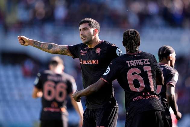 Torino™s Guillermo Maripan celebrates after scoring the 2-1 goal for his team during the Serie A soccer match between Torino Fc and Genoa at the Stadio Olimpico Grande Torino in Turin, north west Italy - October 26, 2025. - Soccer  Copyright: xFabioxFerrari LaPressex