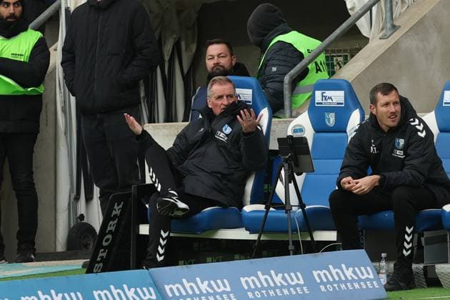 Trainer Petrik Sander (1. FC Magdeburg) - 2. Fußball Bundesliga Saison 2025-2026 1. FC Magdeburg vs. Preussen Münster in der Avnet Arena in Magdeburg - Fußball,Mann,Männer,Deutschland,26.10.2025