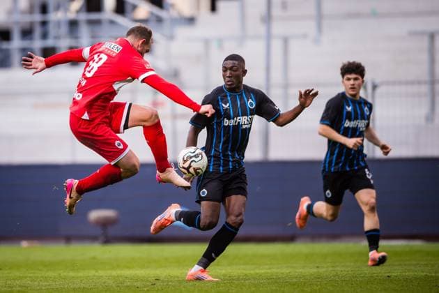 Royal Antwerp FC v Club Brugge - Jupiler Pro League DEURNE, BELGIUM - OCTOBER 26 : Janssen Vincent forward of Royal Antwerp FC, during the Jupiler Pro League match between Royal Antwerp FC and Club Brugge on October 26, 2025 in Deurne, Belgium, 26 10 2025 Deurne Belgium  Copyright: xGvgx