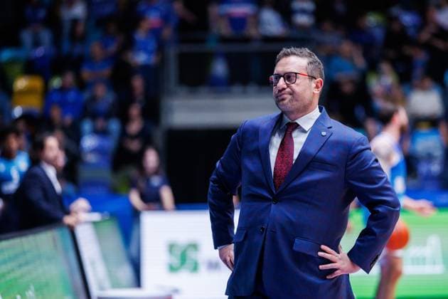 easycredit BBL, Frankfurt Skyliners - Syntainics MBC, 26.10.2025 Trainer Marco Ramondino (SYNTAINICS MBC) an der Seitenlinie Spiel der easycredit BBL easycredit BBL, Frankfurt Skyliners - Syntainics MBC; am 5. Spieltag der Saison 25 26 in der Süwag Energie ARENA am 26.10.2025 Copyright: xBEAUTIFULxSPORTS Hahnex