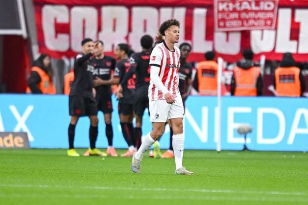 26.10.2025, Fussball, 1. Bundesliga, 8. Spieltag Saison 2025 2026, Bayer Leverkusen - SC Freiburg, Derry Scherhant (SC Freiburg) xRHR-FOTO TKx Copyright: RHR-FOTOx RHR-FOTO TK