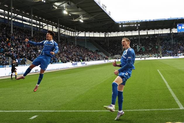 Torjubel - Torschütze Maximilian Breunig (r.,1. FC Magdeburg,9) trifft per Elfmeter zum 1-0 mit Laurin Ulrich (1. FC Magdeburg,8) - 2. Fußball Bundesliga Saison 2025-2026 1. FC Magdeburg vs. Preussen Münster in der Avnet Arena in Magdeburg - Aktion,Fußball,Mann,Männer,Deutschland,26.10.2025