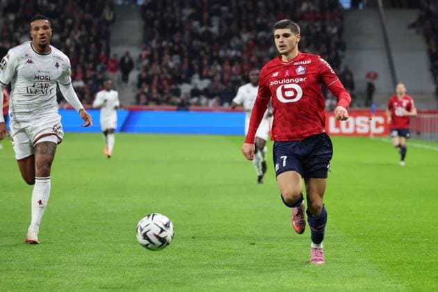 FOOTBALL : LOSC Lille vs Metz - Ligue 1 J9 - 26 10 2025 Matias FERNANDEZ-PARDO (LOSC Lille) lors du match LOSC Lille vs Metz, Ligue 1 J9, Decathlon Arena stade Pierre Mauroy, le 26 octobre 2025 - photo Laurent Sanson PsnewZ  Copyright: xLaurentxSANSONx xPsnewZx